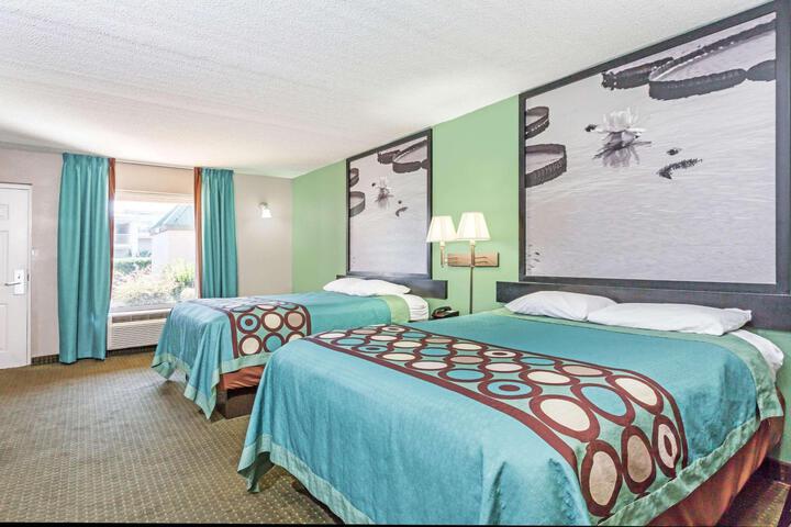 1 King Bed (7 of 9)