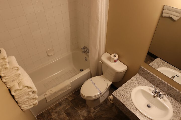 Room 25 of 43