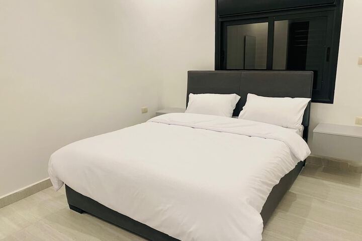 Room 12 of 43