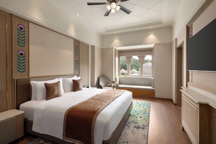 Room 15 of 159