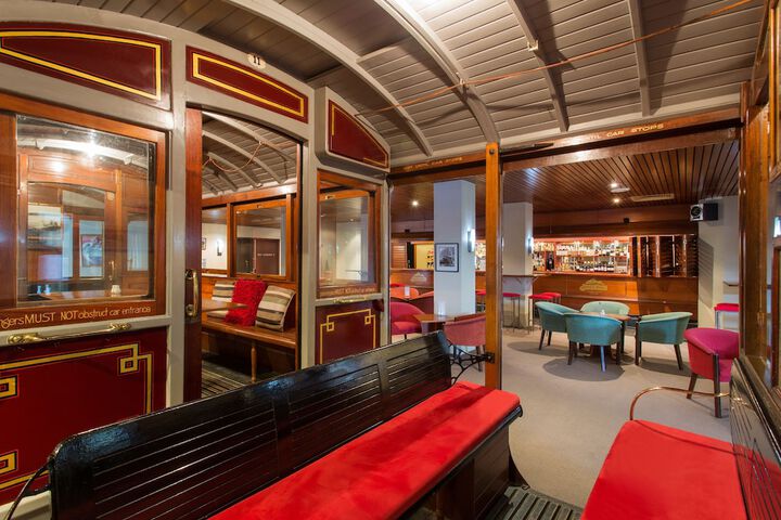 Lounge 59 of 69