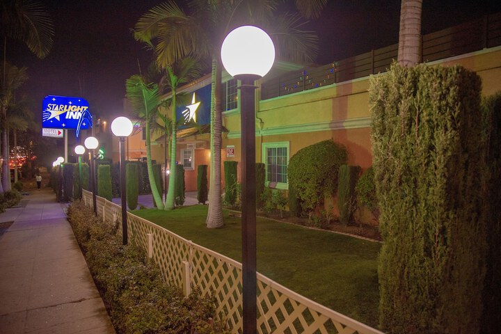 Hotel Exterior 60 of 67