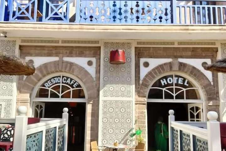 Mechouar Plaza