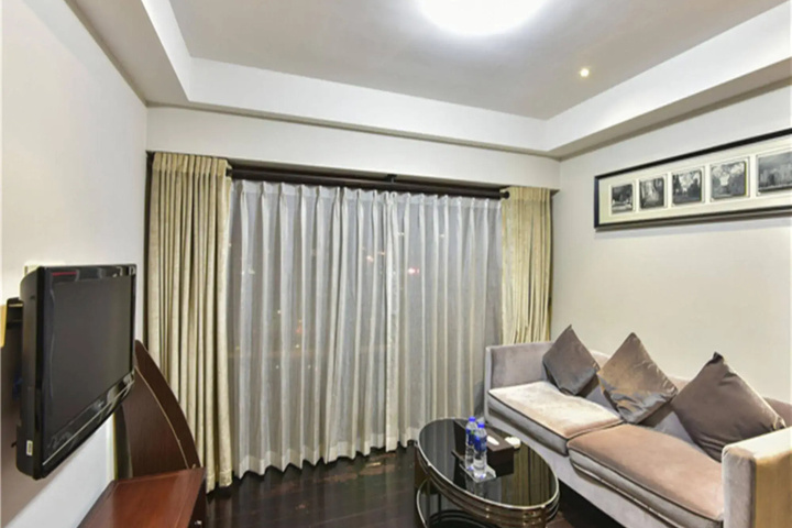 hotel_rooms