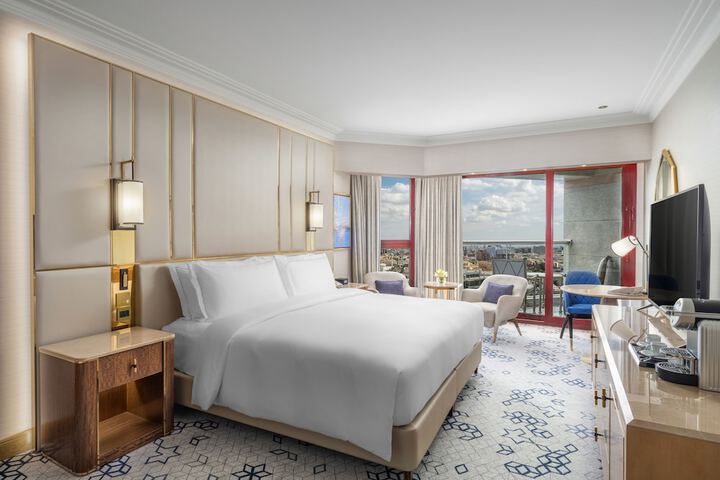Room 21 of 106