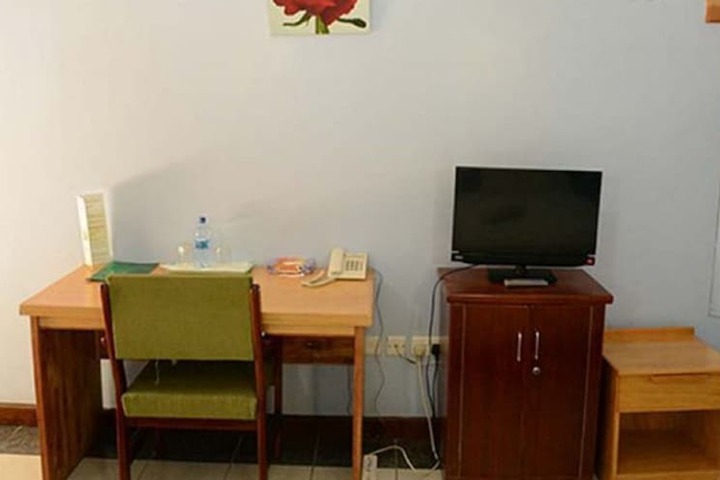 Room 14 of 43