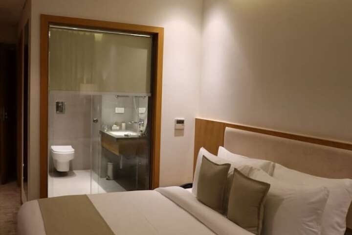 Room 15 of 45