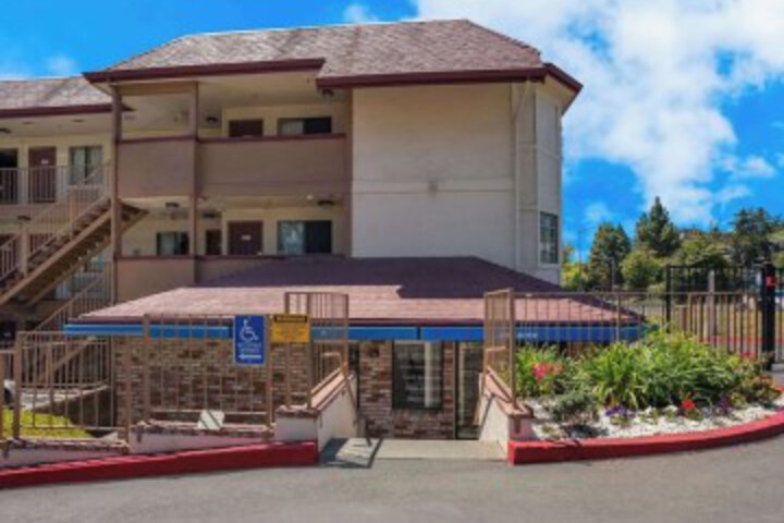 Motel 6 in Vallejo, CA