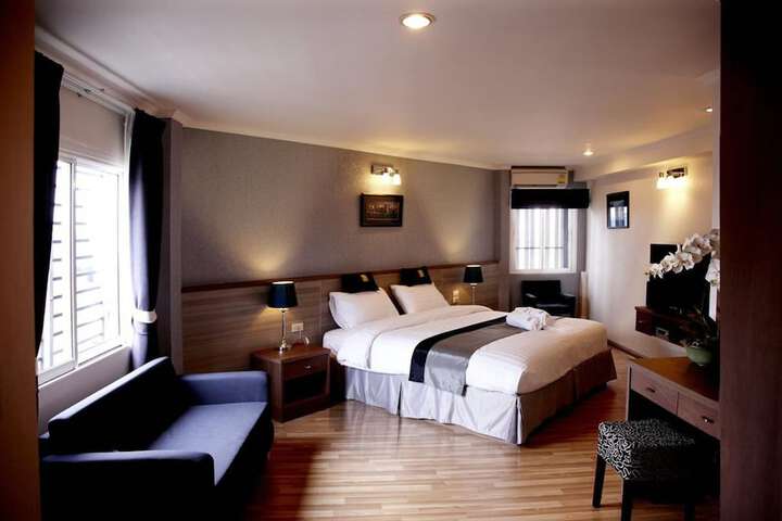 Room 15 of 31
