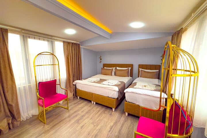 Room 30 of 89