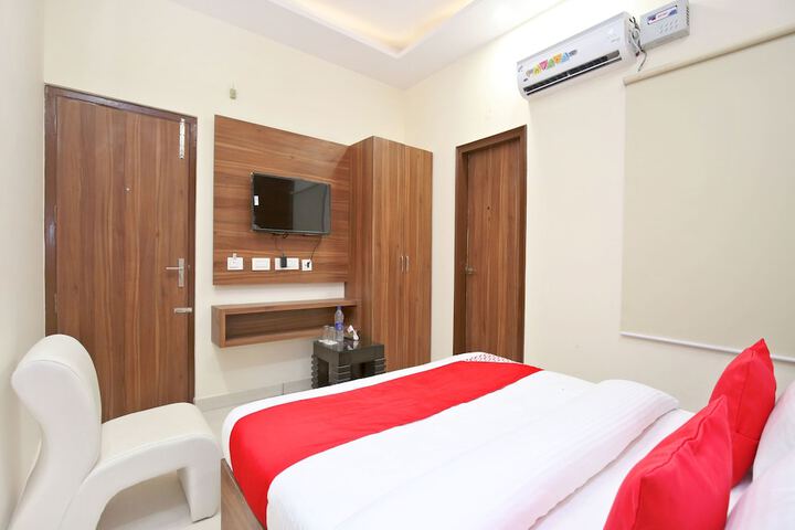 Room 15 of 22