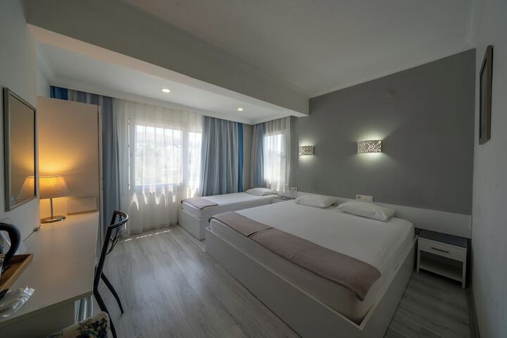 Room 20 of 160