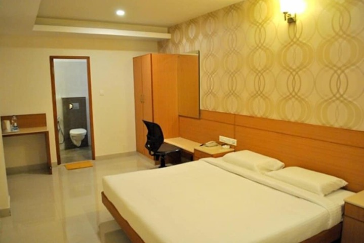 Room 8 of 48