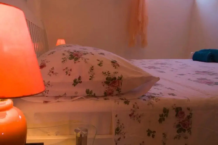 Room 5 of 13