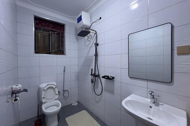 Room 7 of 7