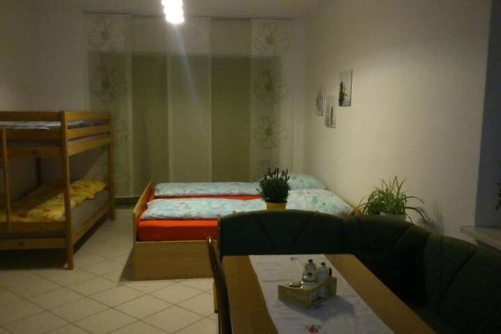 Room 6 of 31