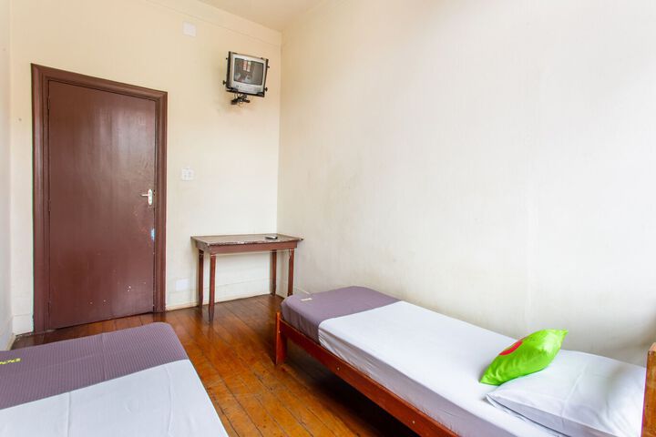 Room 85 of 123
