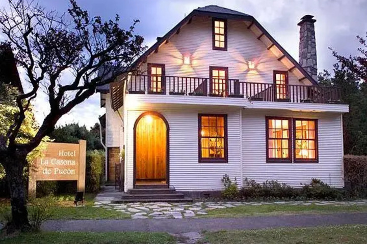 HOTEL LA CASONA DE PUCON