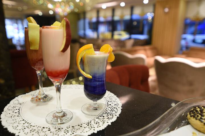 Lounge 58 of 70