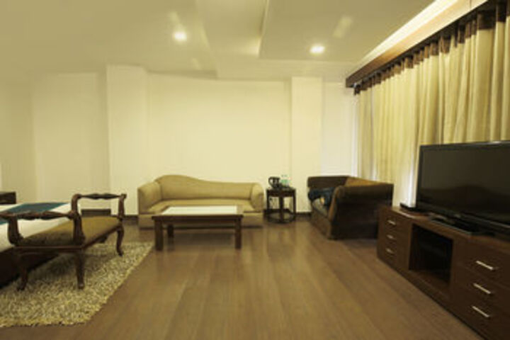 Room 15 of 21