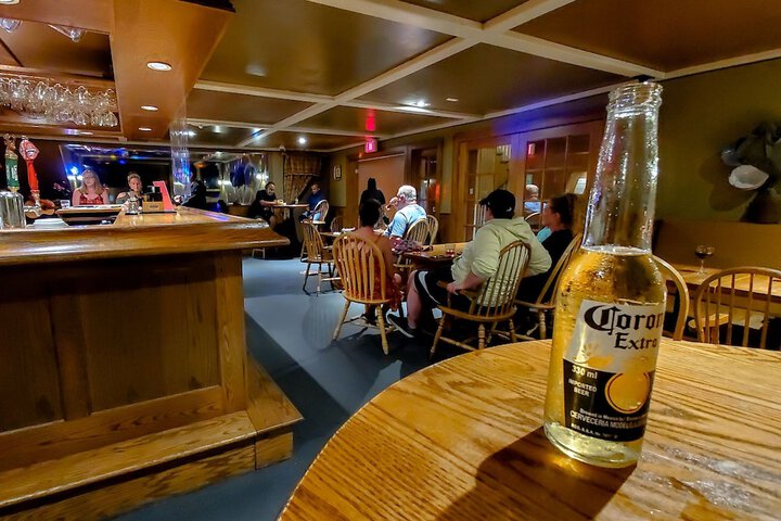 Lounge 95 of 153