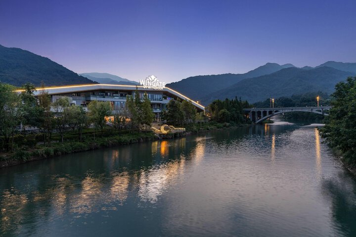 Exterior of Wingate by Wyndham Emeishan Scenic Spot