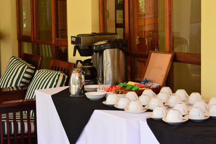 Breakfast/Coffee Service 13 of 33