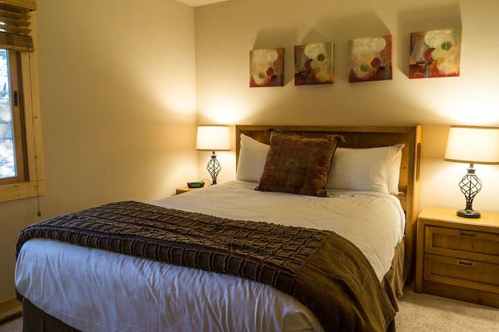 Room 2 of 29