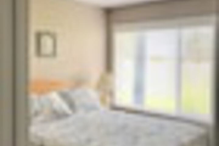 Room 8 of 123