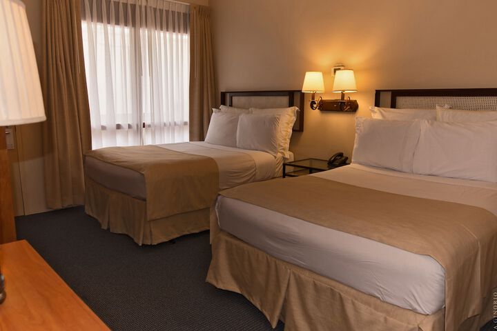 Room 8 of 43