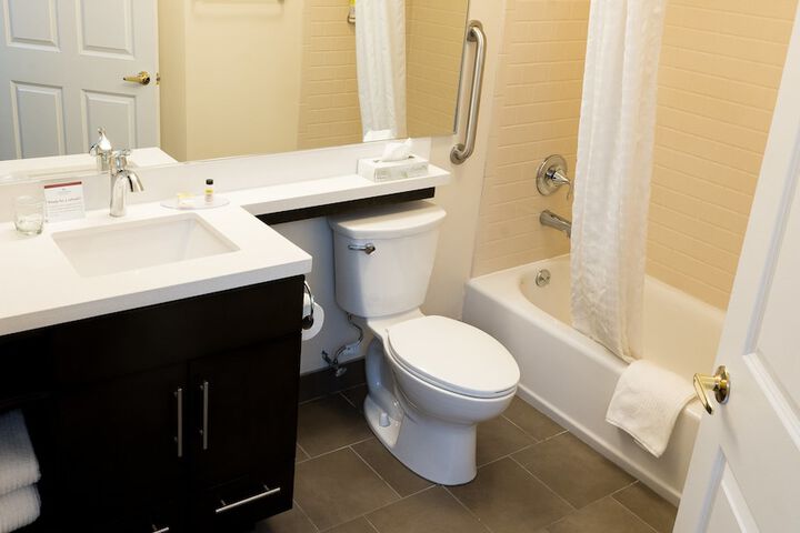 2 Queen Beds Studio Suite (9 of 16)