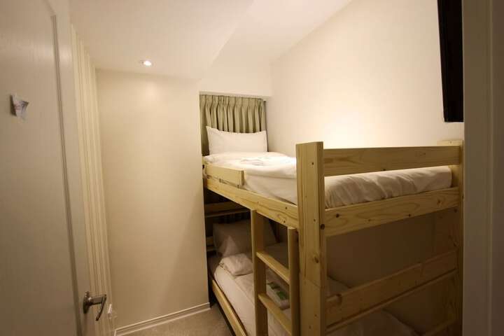 Room 20 of 80