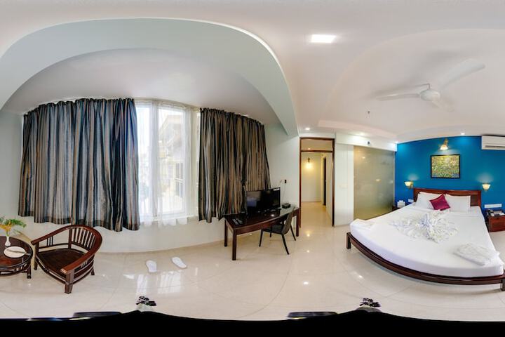 Room 17 of 71
