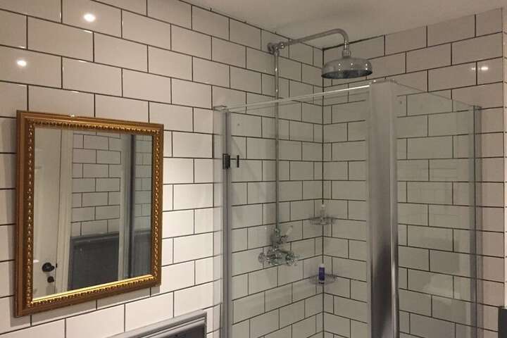Room 32 of 54