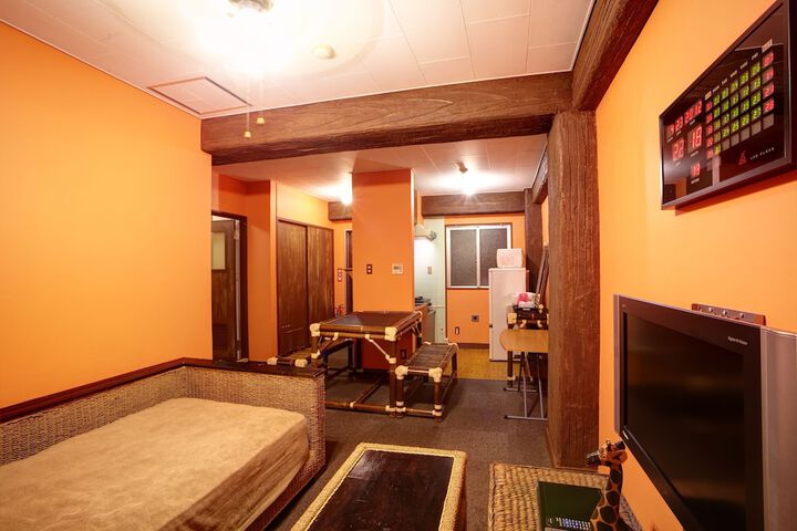 Room 22 of 63