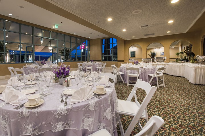 Banquet hall