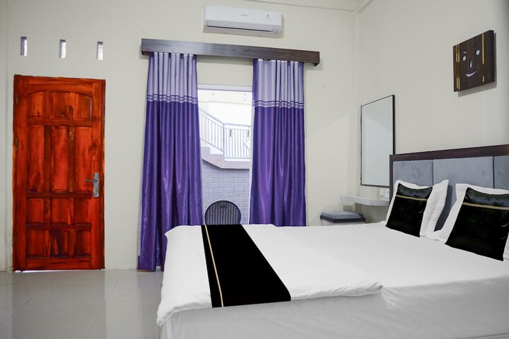 Room 8 of 25