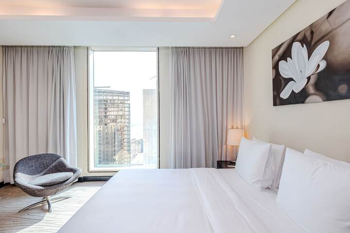 Room 32 of 218