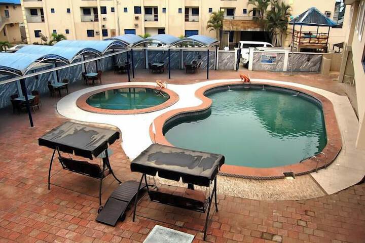 Pool 28 of 60