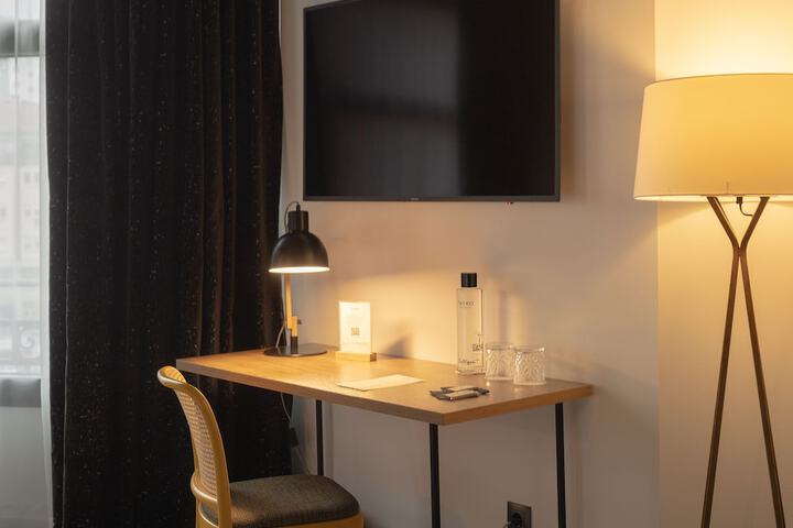 Room 35 of 88
