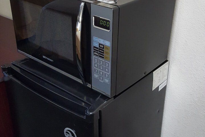 Mini-refrigerator
