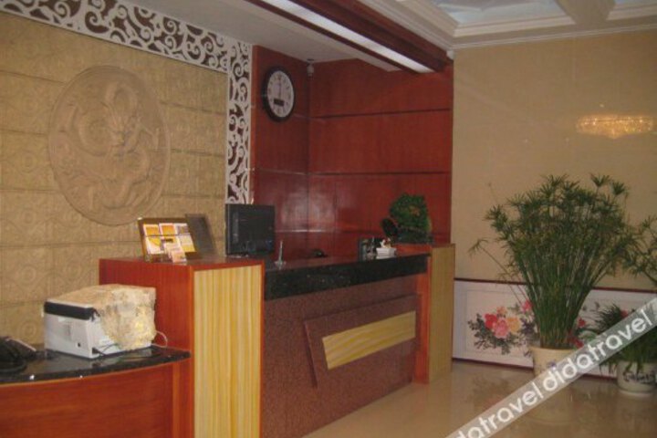 Zhoucun Longtai Hotel