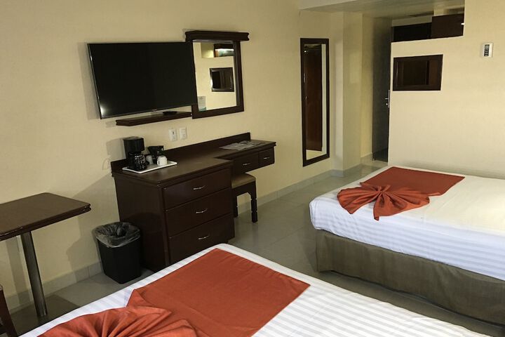 Room 13 of 46