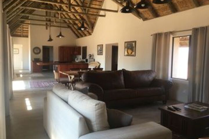Room 10 of 11
