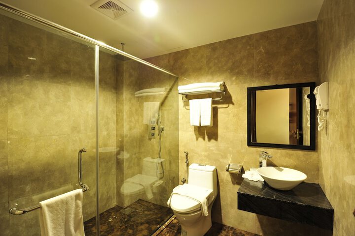 Clean Restrooms