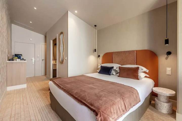 Room 12 of 39