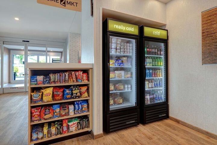 Snack bar