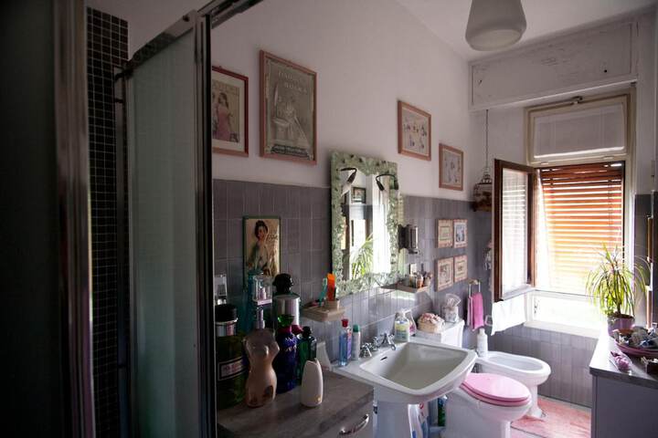 Room 18 of 50