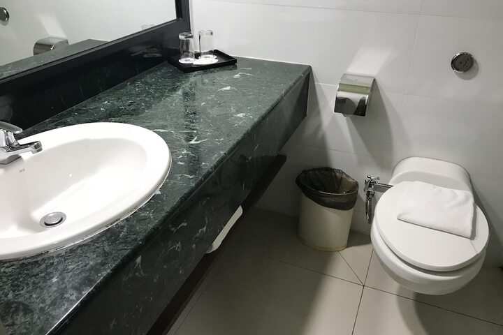 Room 20 of 48