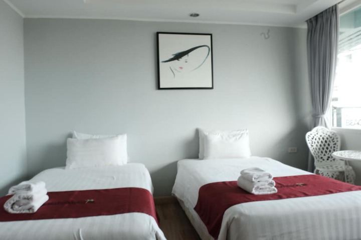 Room 15 of 110